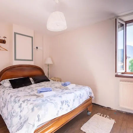 La Maison Du Quai - Proche Des Grottes Du Planal Holiday home